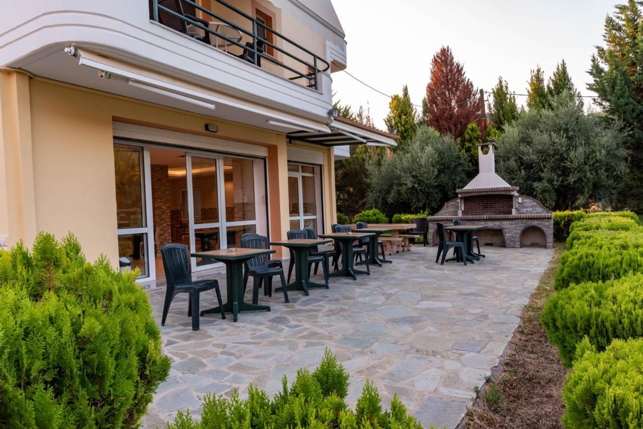 Anilio Plaza Aparthotel Zacharo Exterior photo