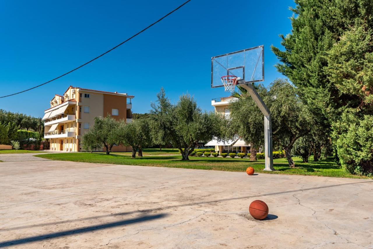 Anilio Plaza Aparthotel Zacharo Exterior photo