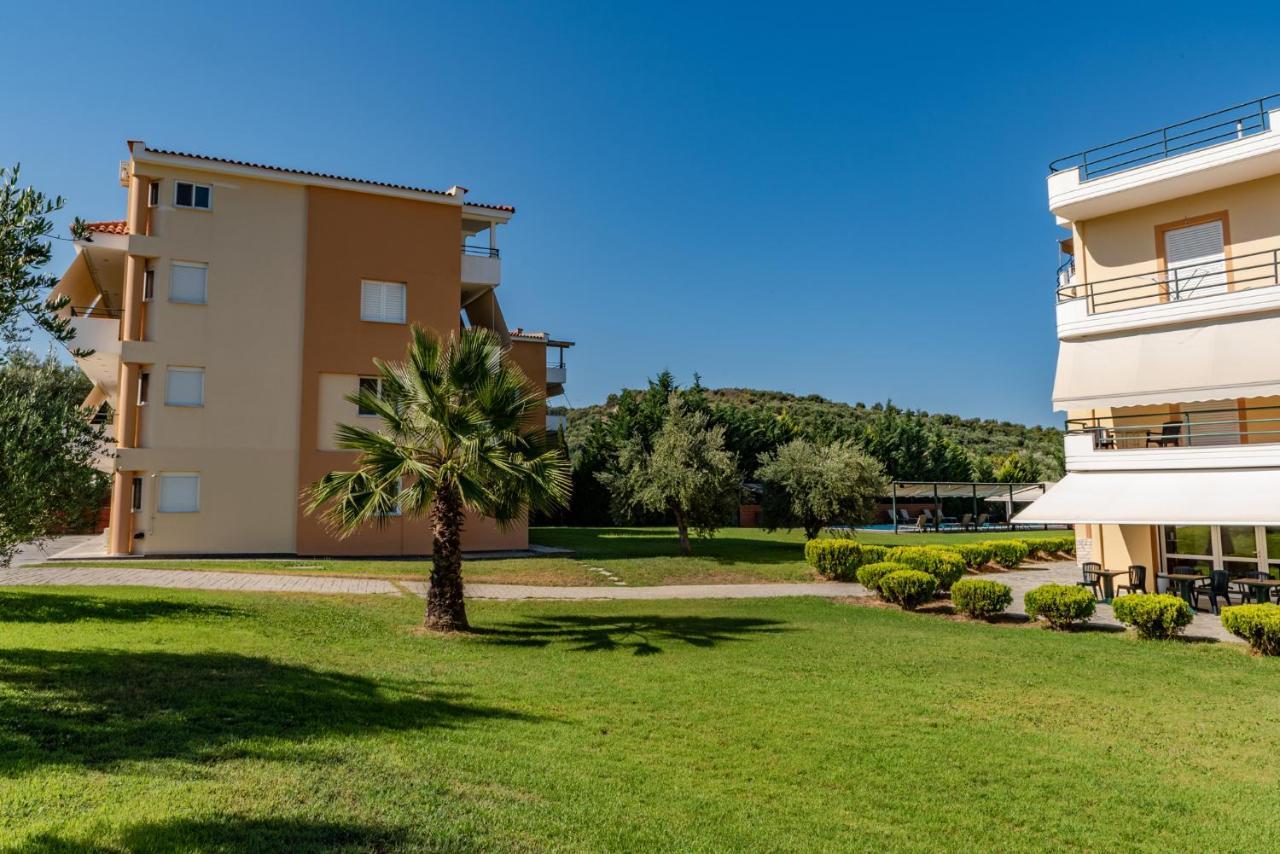 Anilio Plaza Aparthotel Zacharo Exterior photo
